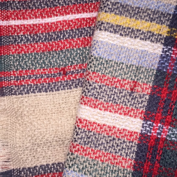 Macchia Di Ruggine Plaid Infinity Scarf - Picture 8 of 8